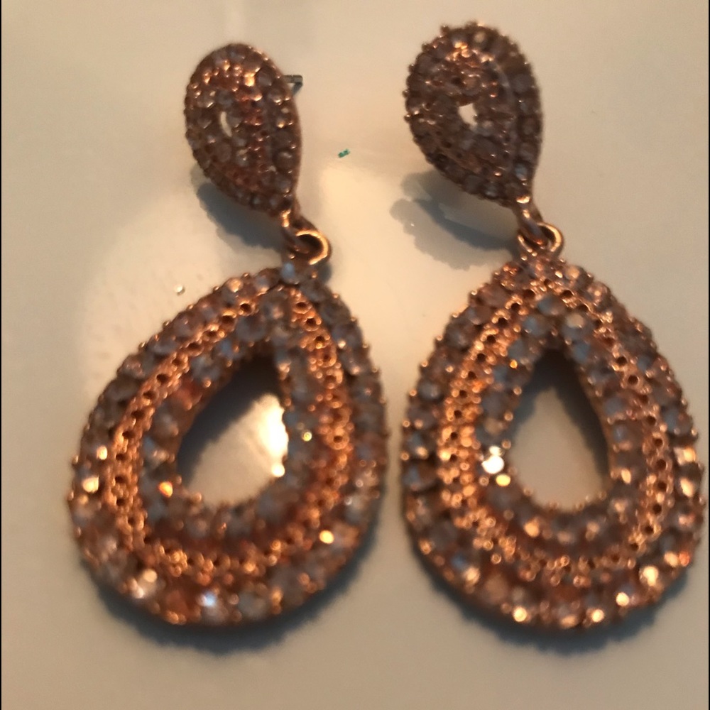 Retro chandelier peach/copper undertones earrings